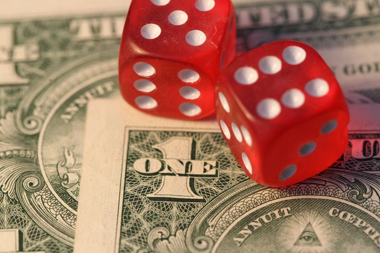 美元走弱對亞洲市場意味著什麼？經濟學家：警惕“非常態”貶值的市場劇震(美中報道）